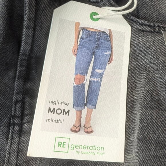 NWT Re Generation Size 3/Waist 26 Black Distressed High-Rise  Mom Mindful Jeans - Picture 4 of 16